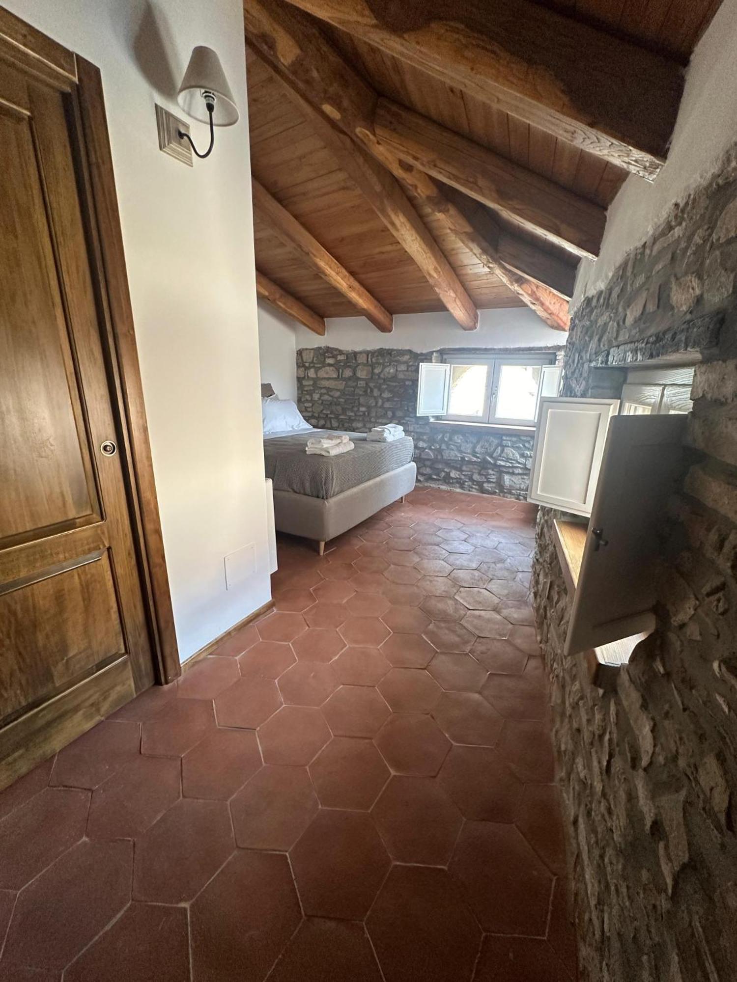 La Mansarda Bed & Breakfast Castellabate Ngoại thất bức ảnh